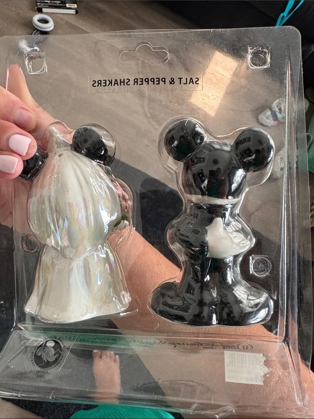 Disney Mickey & Minnie Wedding Salt and Pepper Shakers - White and Black